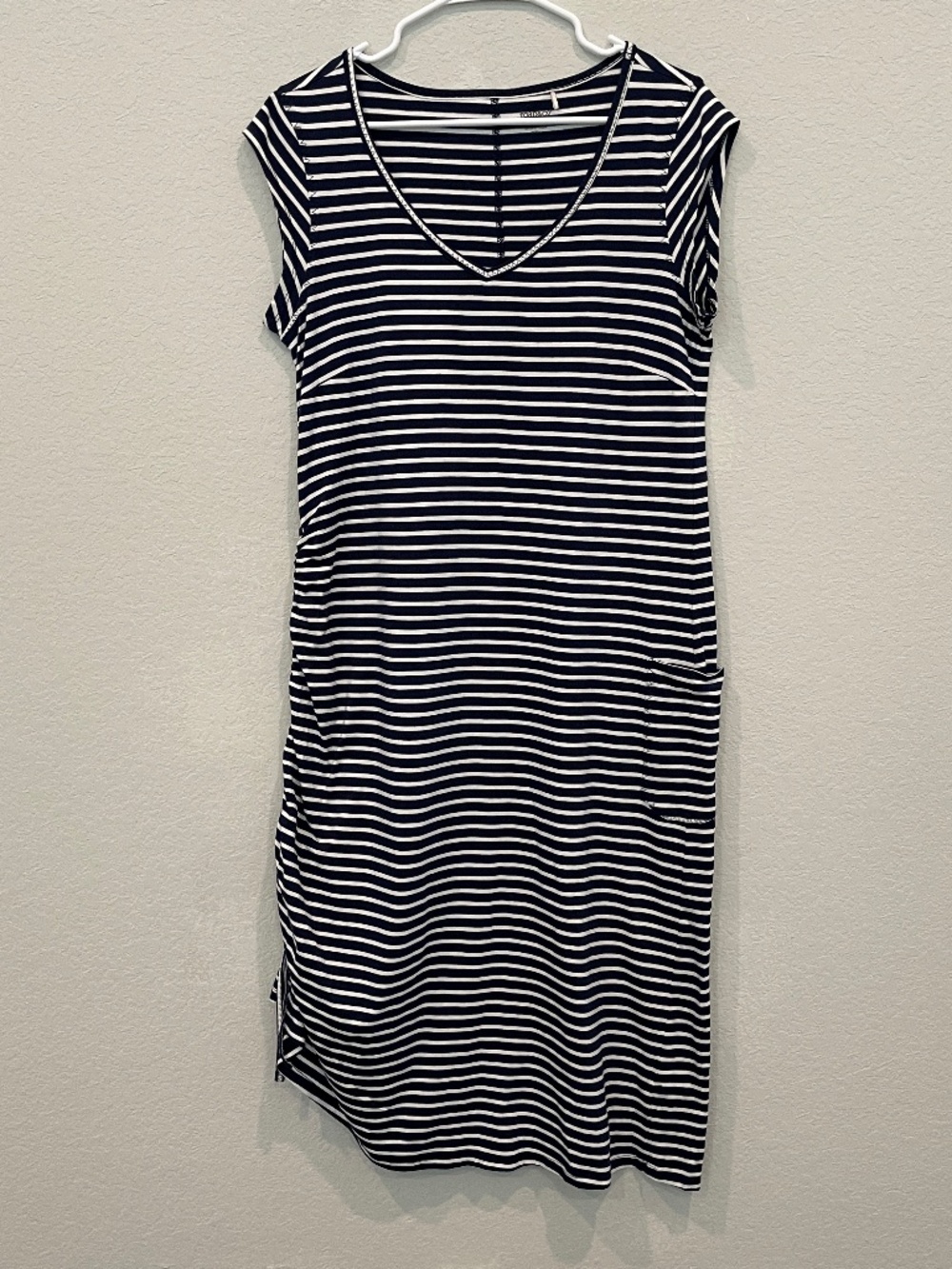 Toad&Co Muse Dress Women's Size L Striped White & Blue Ruched Cotton V Neck
